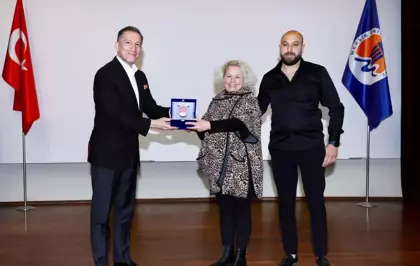 Mersinli Ahmet'in adı spor salonuna verilecek