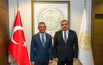 Özgür Özel'den, Uyuşmazlık Mahkemesi Başkanı Güleç'e ziyaret