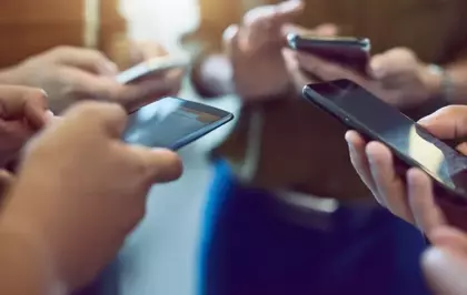 Ülkeyi karıştıran karar: Herkes bu uygulamayı indirmek zorunda, silmek ise yasak