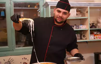 Dünyanın en iyi tatlısı seçilen Antakya künefesinin sırrı tescilli peynirinde saklı