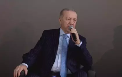 Cumhurbaşkanı Erdoğan: Küresel liderliğini kabul ettirecek bir Türkiye'ye sizlerle birlikte kavuşacağımıza inanıyorum /Ek görüntü