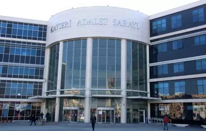 Alacak verecek meselesinde ağabeyini vuran sanık yeniden hakim karşısında