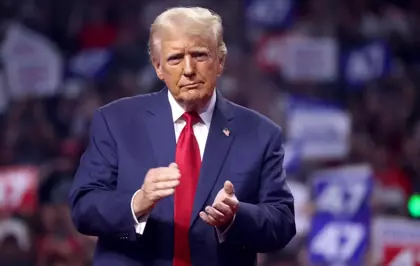 ABD Başkanı Donald Trump'tan iki ülkeye seyahat yasağı