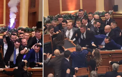 Arnavutluk Meclisi'nde görülmemiş kaos! Meşale yakıp birbirlerine girdiler