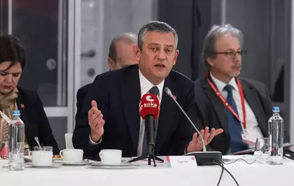 Özel'e Avrupa'da soğuk duş! Hayranlık duyduğu lider 5 dakikasını bile ayırmadı