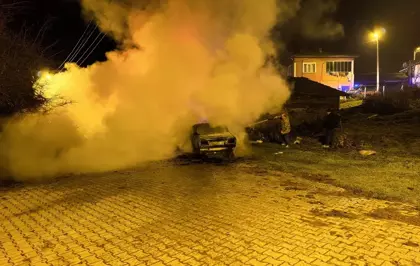 Çorum'da yanan otomobil kullanılamaz hale geldi