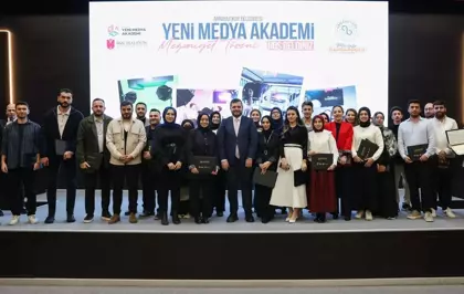 Arnavutköy Belediyesi Yeni Medya Akademi ilk mezunlarını verdi