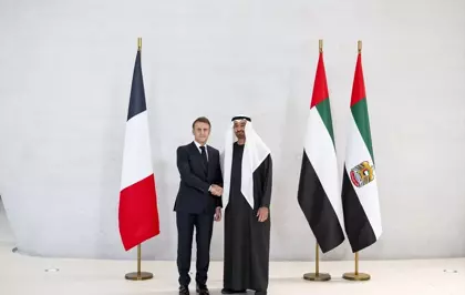 BAE Devlet Başkanı Bin Zayid, Abu Dabi'de Fransa Cumhurbaşkanı Macron'la görüştü