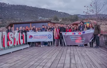 Adana'da ''Genç İletişimciler Yeşil Vatan Hatıra Ormanı'' oluşturuldu