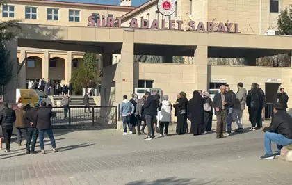 Uyuşturucu test sonuçlarını para karşılığı değiştirenlere operasyonda 30 şüpheli adliyede