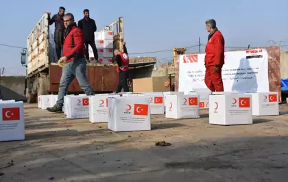 Türk Kızılay, Irak'ın Kerkük kentinde selzedelere gıda yardımı ulaştırdı