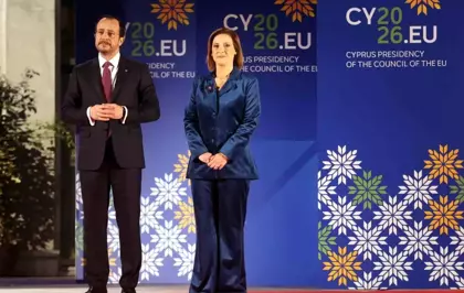 GKRY lideri Hristodulidis'in eşi Philippa Karsera sosyal medyadaki baskı nedeniyle STK'daki görevinden istifa etti