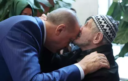 Asırlık çınardan Cumhurbaşkanı Erdoğan'a anlamlı sözler: O benim manevi torunum