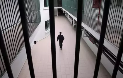 Cezaevinde hükümlü infaz memurlarına saldırdı! Yaralılar var