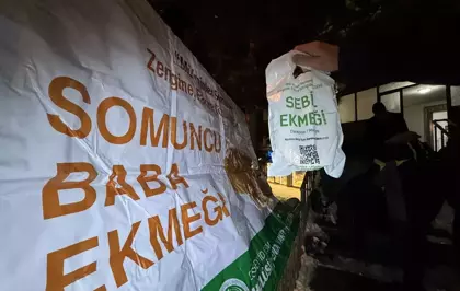 Erzurum'da Miraç Kandili'nde ''Somuncu Baba Sebil Ekmeği'' ikram edildi