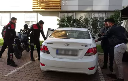 Ağabeyi ile diğer ağabeyinin eşini otomobilde görünce kurşun yağdırdı