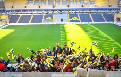 Denizlili öğrenciler Saraçoğlu'nda geleceğe sarı lacivert izler bıraktı