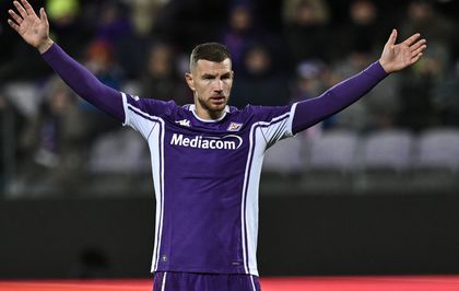 Edin Dzeko imza yolunda