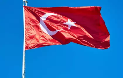 Kocaeli'de yıpranmış Türk bayrağına yapılan uygulamayla ilgili 3 kişi tutuklandı