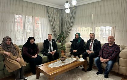 AK Parti Sakarya teşkilatı, şehit ailelerini ziyaret etti