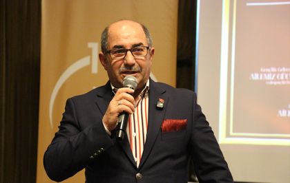 Antalya'da ''Aile ve Gençlik Fonu''ndan yararlanan çiftler söyleşide buluştu