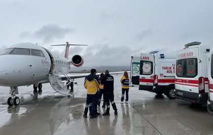 Bingöl'de rahatsızlanan bebek ambulans uçakla Ankara'ya sevk edildi