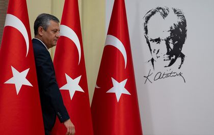 CHP Genel Başkanı Özel, basın toplantısı düzenledi Açıklaması