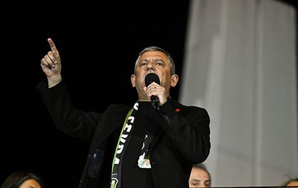 CHP Genel Başkanı Özel, partisinin Bakırköy mitingine katıldı
