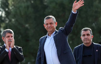 CHP Genel Başkanı Özel, partisinin Kocaeli mitinginde konuştu Açıklaması