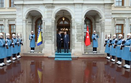 Cumhurbaşkanı Erdoğan, Bosna Hersek Devlet Başkanlığı Konseyi Başkanı Becirovic'i resmi törenle karşıladı