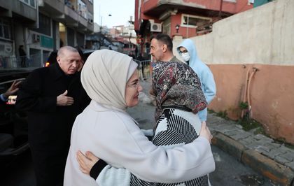 Cumhurbaşkanı Erdoğan, İstanbul'da Kayacık ailesinin iftar sofrasına konuk oldu