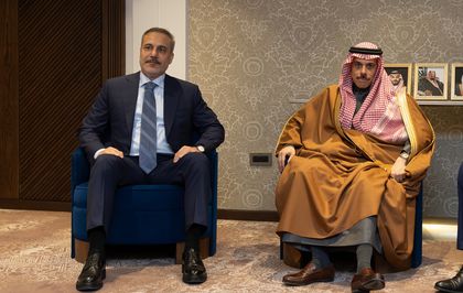 Dışişleri Bakanı Fidan, Suudi Arabistan ve Ürdün dışişleri bakanları ile görüştü