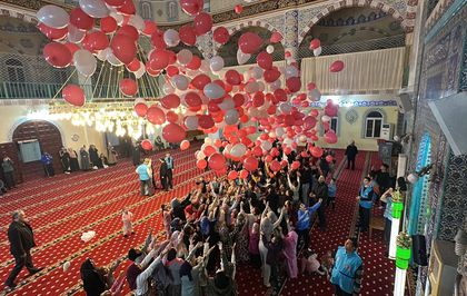 Hatay'da çocuklar için teravih namazı sonrası etkinlik düzenlendi