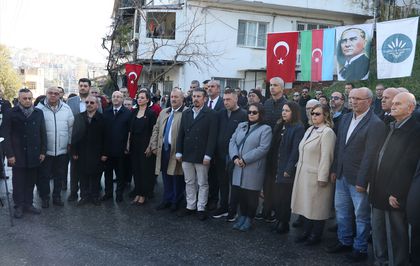 Hocalı Katliamı'nda hayatını kaybedenler İzmir'de anıldı