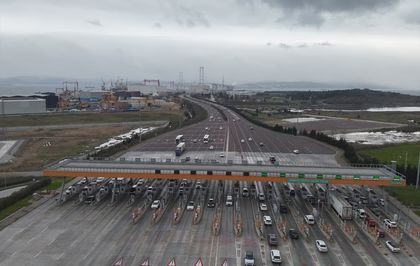İstanbul-İzmir Otoyolu ile Osmangazi Köprüsü'nde bayram yoğunluğu başladı