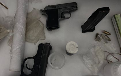 İzmir'de uyuşturucu operasyonlarında 10 zanlı tutuklandı