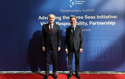 TBMM Başkanı Kurtulmuş'un da katılımıyla ''Üç Deniz Girişimi Parlamenter Zirvesi'' Zagreb'de başladı