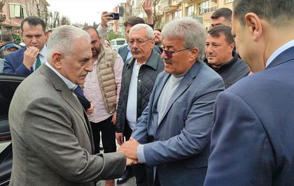 TDT Aksakallar Konseyi Başkanı Yıldırım, İzmir'de taziye ziyaretinde bulundu