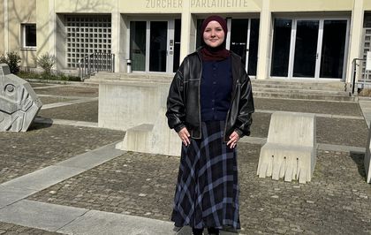Zürih Belediye Meclisi'ne seçilen ilk başörtülü üye Çelik, AA'ya konuştu Açıklaması