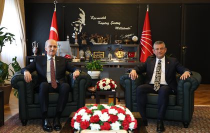 TBMM Başkanı Kurtulmuş'tan Özgür Özel'e ziyaret