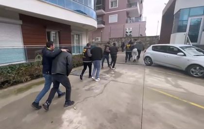 İzmir'de yasa dışı bahis operasyonunda 49 tutuklama