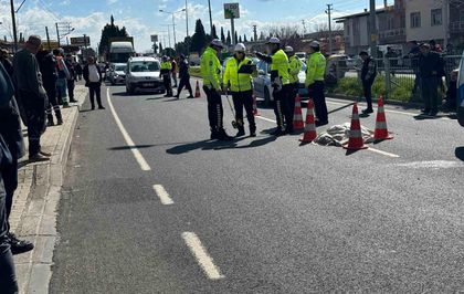 İzmir'de otomobilin çarptığı kadın hayatını kaybetti