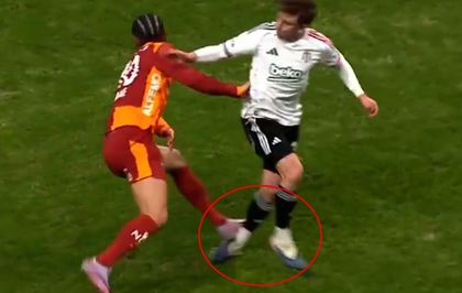 Galatasaray, Beşiktaş karşısında 10 kişi kaldı