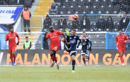 Manisa FK dondu kaldı