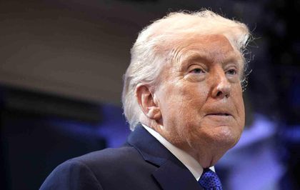 Trump: ''(İran) Son birkaç saat içinde 10 adet mayın döşeme botunu veya gemisini imha ettik''