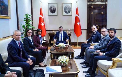 Cumhurbaşkanı Yardımcısı Yılmaz, Kanada Dışişleri Bakanı Anand'ı kabul etti