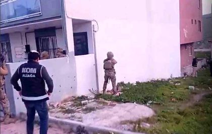 İzmir'de araç ve iş yerine yönelik silahlı saldırıda 2 tutuklama