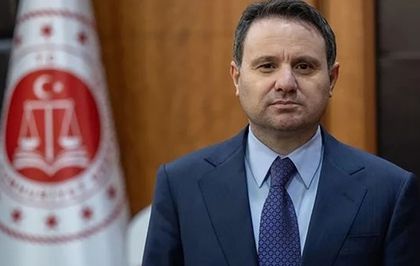 Adalet Bakanı Akın Gürlek hangi dizide oynadı? Akın Gürlek Ekmek Teknesi sahnesi!