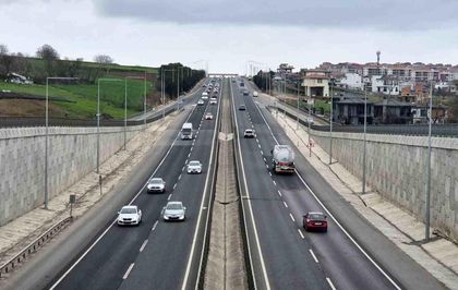 Bayram tatili başladı: İstanbul-Tekirdağ yolunda trafik yoğunluğu arttı