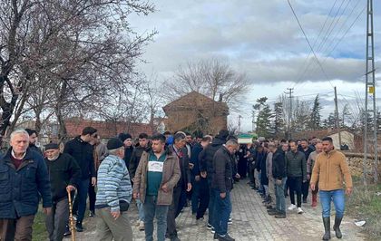 Antalya'daki silahlı kavgada ölen genç toprağa verildi
